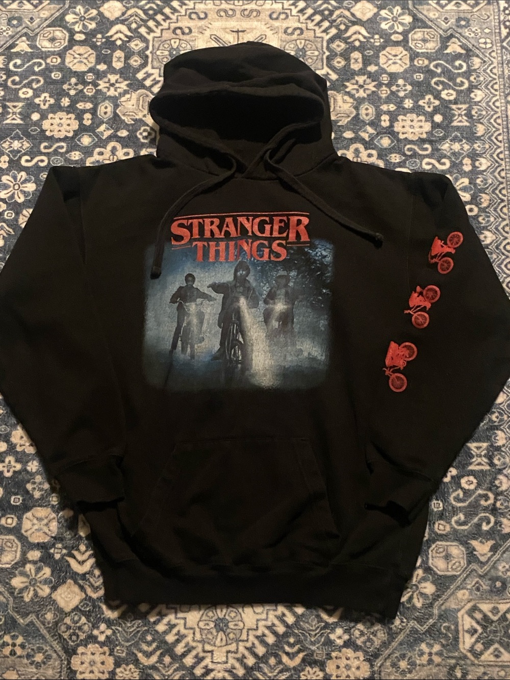 Stranger Things Black Graphic Pullover Hoodie Men’s Size Medium -